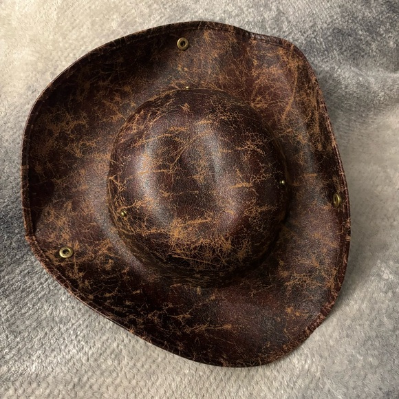 Brown Distressed Faux Leather Pirate Hat - Picture 4 of 11